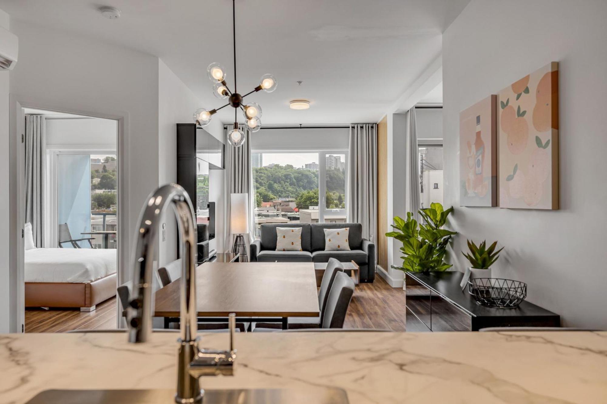 Initial / Spritz / Downtown Qc +Stat Apartment Quebec City Exterior photo